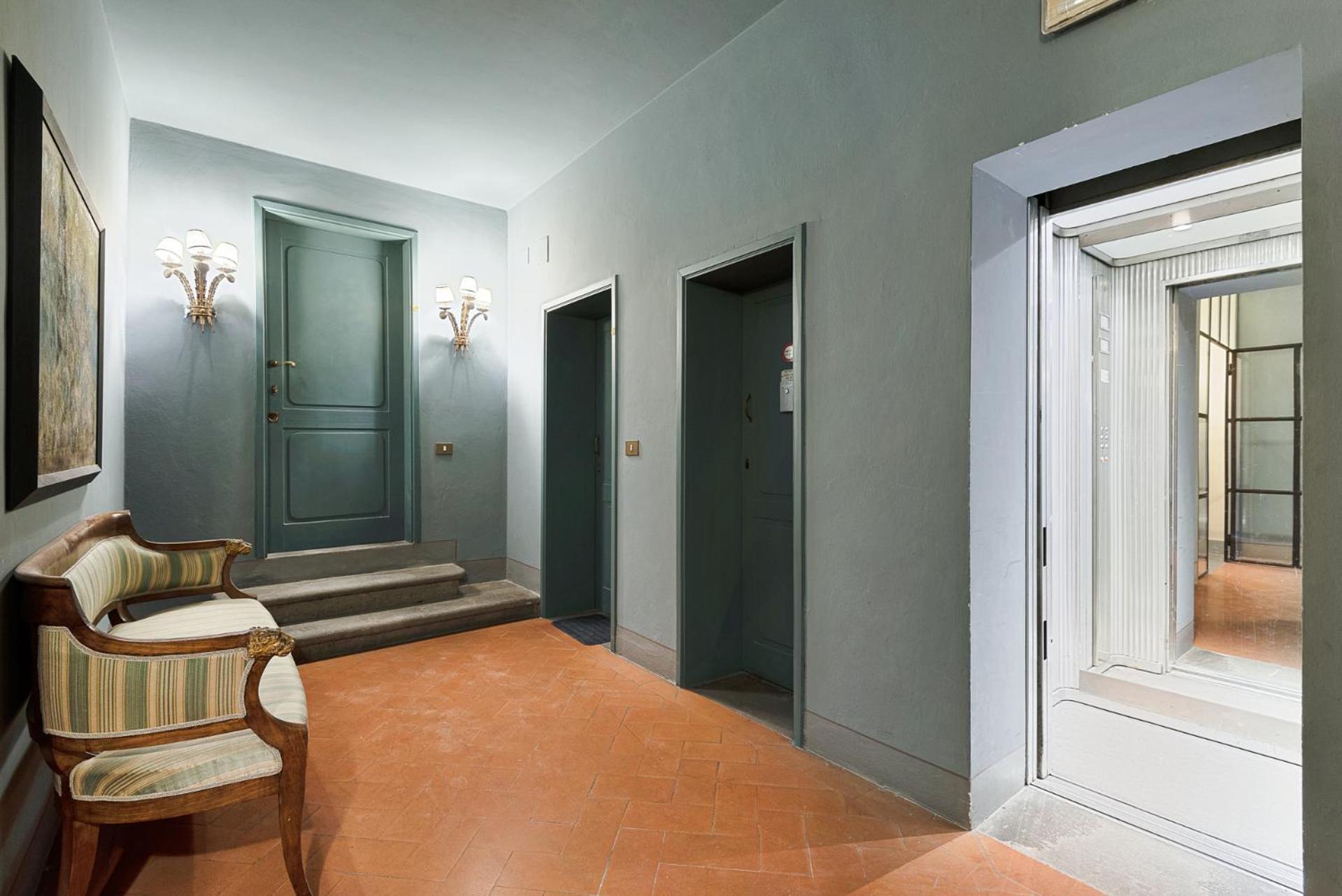 Tornabuoni Living - Luxury Apartments Collection Florence Luaran gambar